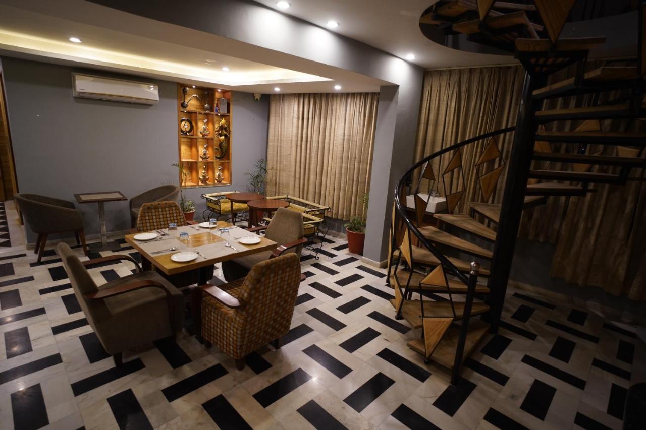 Fabhotel Naivara Boutique Udaipur Exterior foto